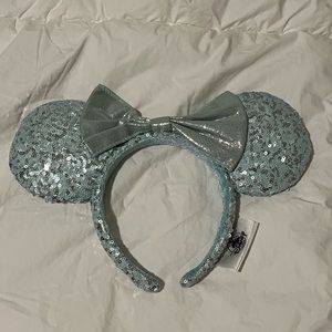 Disney Parks Frozen Elsa mickey mouse ears headband baby blue sequins pr…